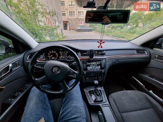 Шкода Суперб, объемом двигателя 1.8 л и пробегом 155 тыс. км за 11000 $, фото 9 на Automoto.ua