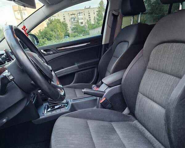 Шкода Суперб, объемом двигателя 1.8 л и пробегом 155 тыс. км за 11000 $, фото 2 на Automoto.ua