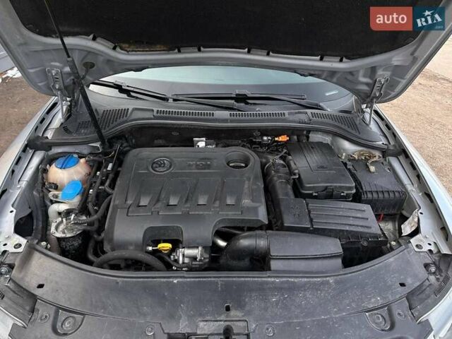 Шкода Суперб, объемом двигателя 2 л и пробегом 300 тыс. км за 13400 $, фото 7 на Automoto.ua