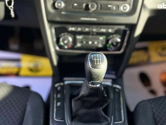 Шкода Суперб, об'ємом двигуна 2 л та пробігом 311 тис. км за 10300 $, фото 20 на Automoto.ua