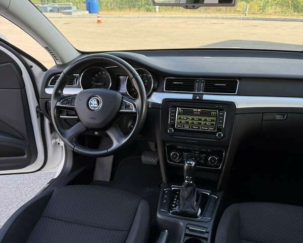 Шкода Суперб, об'ємом двигуна 2 л та пробігом 193 тис. км за 14500 $, фото 16 на Automoto.ua