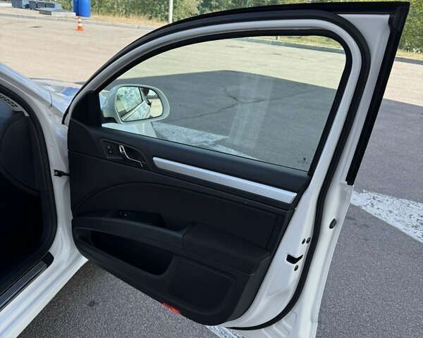 Шкода Суперб, об'ємом двигуна 2 л та пробігом 193 тис. км за 14500 $, фото 22 на Automoto.ua