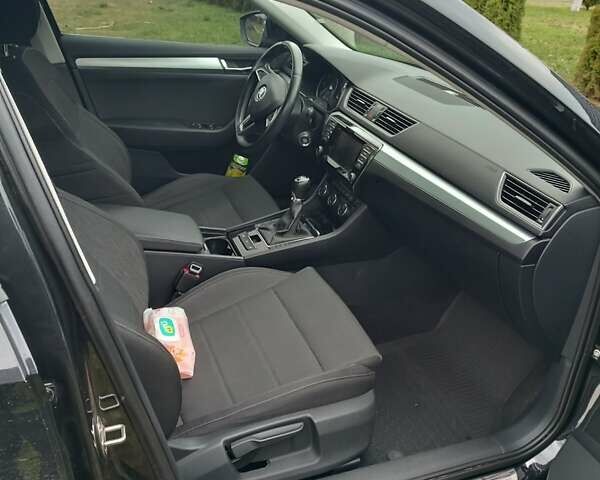 Шкода Суперб, объемом двигателя 2 л и пробегом 229 тыс. км за 16000 $, фото 5 на Automoto.ua