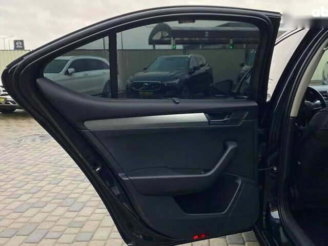 Шкода Суперб, об'ємом двигуна 2 л та пробігом 250 тис. км за 18700 $, фото 22 на Automoto.ua