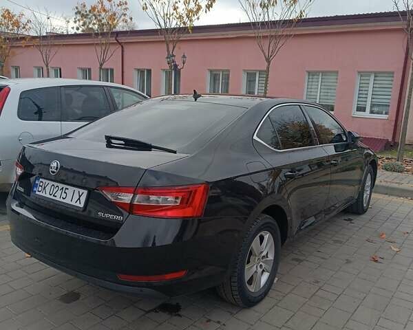 Шкода Суперб, объемом двигателя 2 л и пробегом 229 тыс. км за 16000 $, фото 2 на Automoto.ua