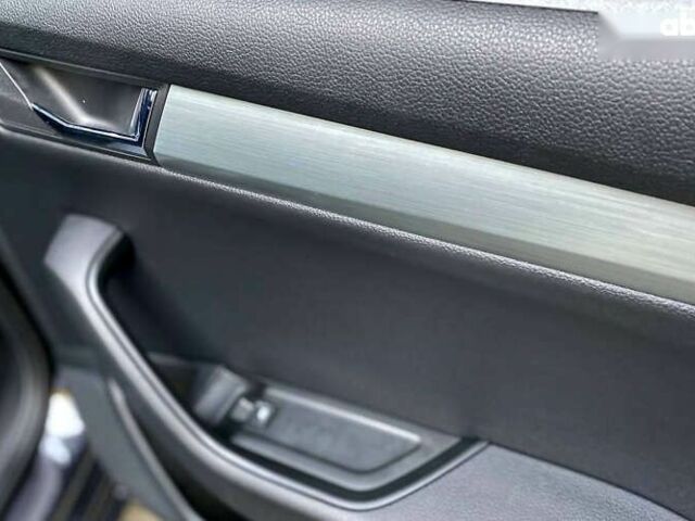 Шкода Суперб, об'ємом двигуна 2 л та пробігом 250 тис. км за 18700 $, фото 28 на Automoto.ua