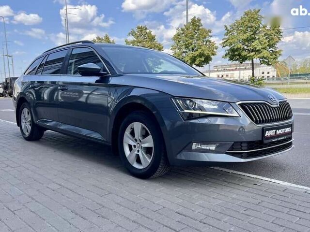 Шкода Суперб, объемом двигателя 1.8 л и пробегом 186 тыс. км за 15500 $, фото 8 на Automoto.ua