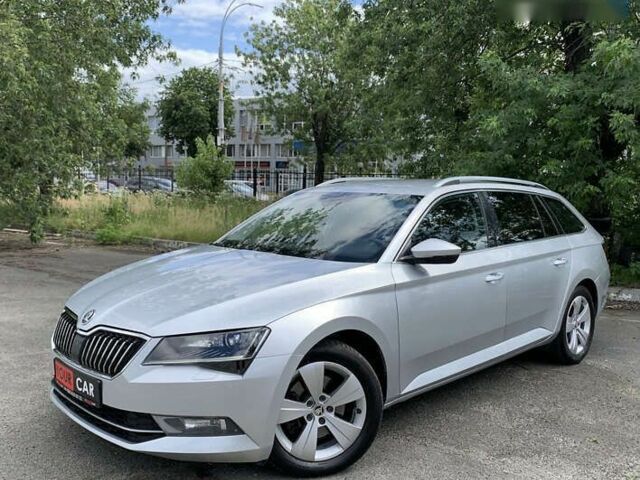 Шкода Суперб, об'ємом двигуна 2 л та пробігом 298 тис. км за 13600 $, фото 6 на Automoto.ua