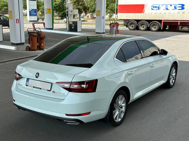 Шкода Суперб, объемом двигателя 1.8 л и пробегом 140 тыс. км за 23000 $, фото 15 на Automoto.ua