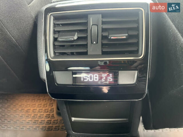 Шкода Суперб, объемом двигателя 1.8 л и пробегом 129 тыс. км за 16000 $, фото 16 на Automoto.ua