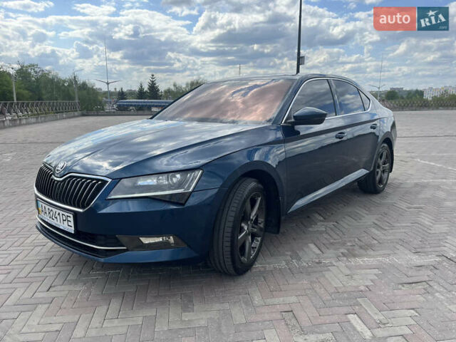 Шкода Суперб, объемом двигателя 1.8 л и пробегом 129 тыс. км за 16000 $, фото 2 на Automoto.ua