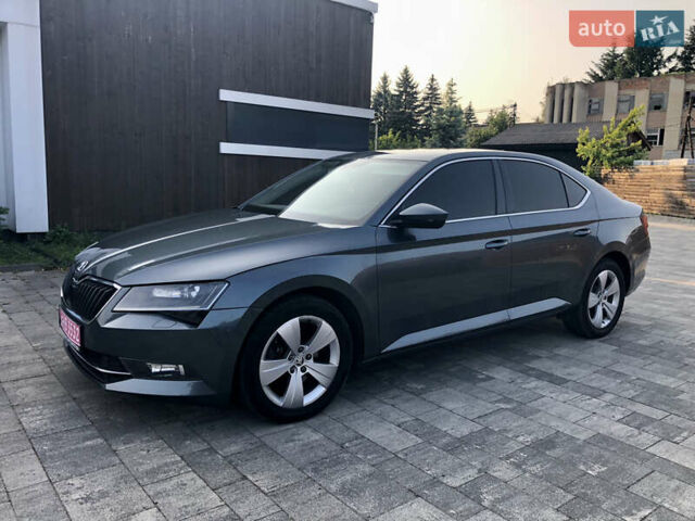 Шкода Суперб, объемом двигателя 1.97 л и пробегом 327 тыс. км за 15800 $, фото 9 на Automoto.ua