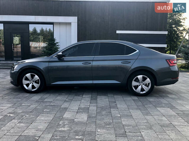 Шкода Суперб, объемом двигателя 1.97 л и пробегом 327 тыс. км за 15800 $, фото 5 на Automoto.ua