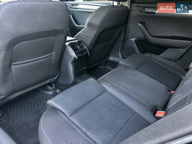 Шкода Суперб, объемом двигателя 1.97 л и пробегом 327 тыс. км за 15800 $, фото 45 на Automoto.ua