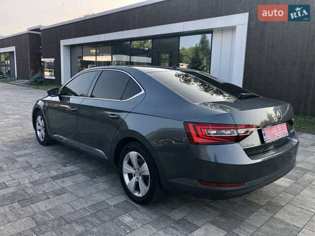 Шкода Суперб, объемом двигателя 1.97 л и пробегом 327 тыс. км за 15800 $, фото 13 на Automoto.ua