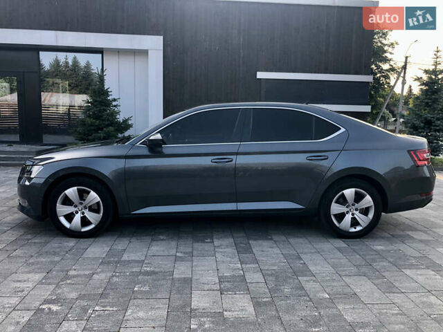 Шкода Суперб, объемом двигателя 1.97 л и пробегом 327 тыс. км за 15800 $, фото 12 на Automoto.ua