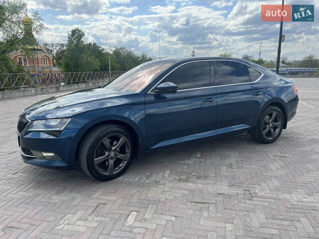 Шкода Суперб, объемом двигателя 1.8 л и пробегом 129 тыс. км за 16000 $, фото 3 на Automoto.ua