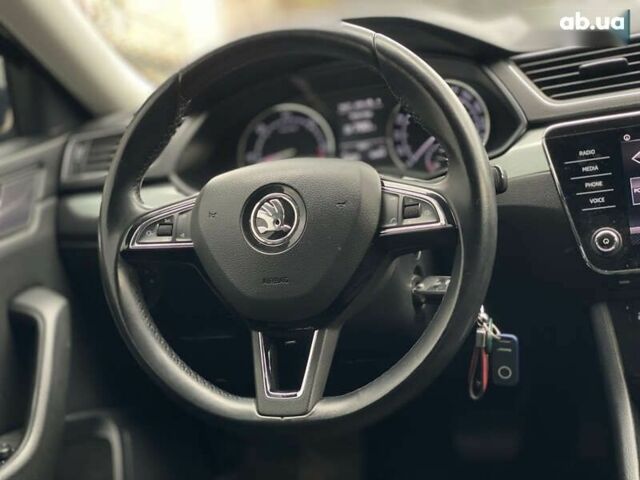 Шкода Суперб, об'ємом двигуна 2 л та пробігом 272 тис. км за 15300 $, фото 29 на Automoto.ua