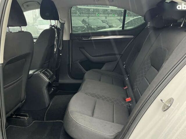 Шкода Суперб, объемом двигателя 1.6 л и пробегом 197 тыс. км за 14999 $, фото 18 на Automoto.ua