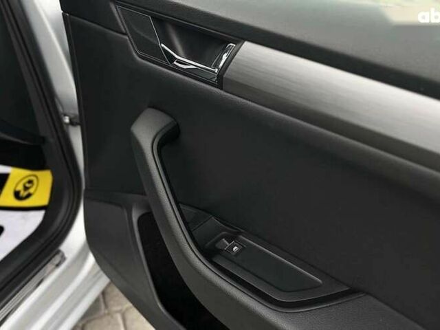 Шкода Суперб, объемом двигателя 2 л и пробегом 293 тыс. км за 17600 $, фото 24 на Automoto.ua