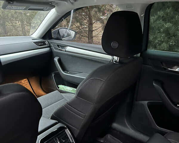 Шкода Суперб, объемом двигателя 2 л и пробегом 171 тыс. км за 19700 $, фото 13 на Automoto.ua