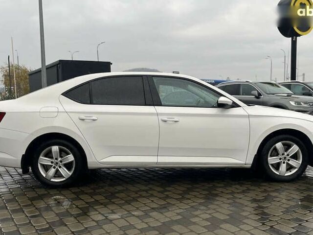 Шкода Суперб, объемом двигателя 1.6 л и пробегом 197 тыс. км за 14999 $, фото 7 на Automoto.ua