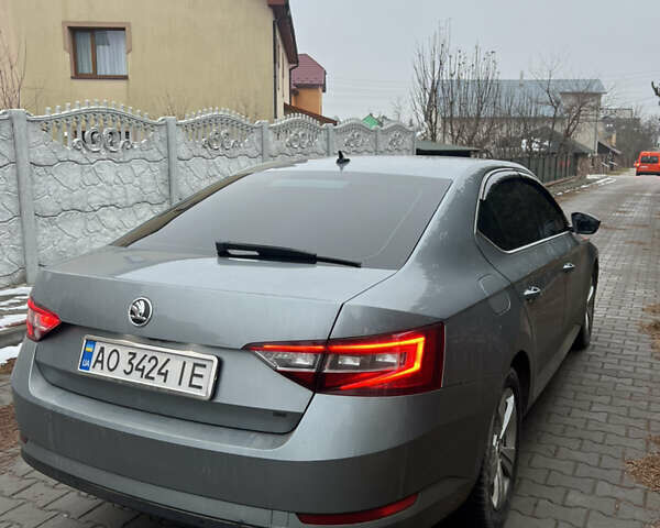 Шкода Суперб, объемом двигателя 2 л и пробегом 171 тыс. км за 19700 $, фото 5 на Automoto.ua