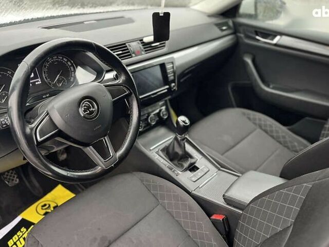 Шкода Суперб, объемом двигателя 1.6 л и пробегом 197 тыс. км за 14999 $, фото 12 на Automoto.ua