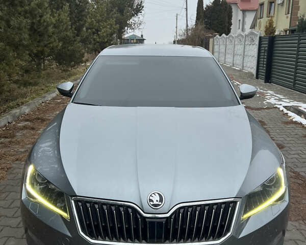 Шкода Суперб, объемом двигателя 2 л и пробегом 171 тыс. км за 19700 $, фото 1 на Automoto.ua