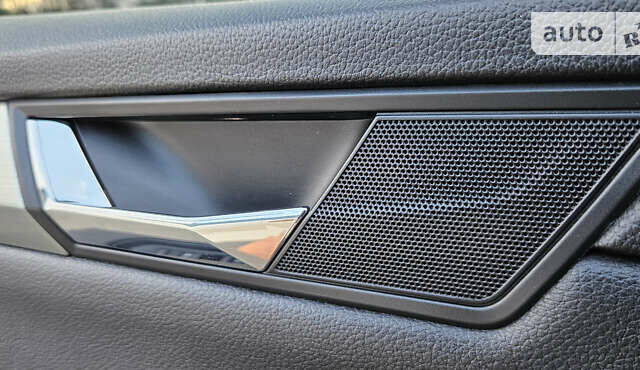 Шкода Суперб, объемом двигателя 1.8 л и пробегом 83 тыс. км за 14500 $, фото 25 на Automoto.ua