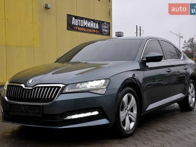 Шкода Суперб, объемом двигателя 1.6 л и пробегом 240 тыс. км за 17600 $, фото 2 на Automoto.ua