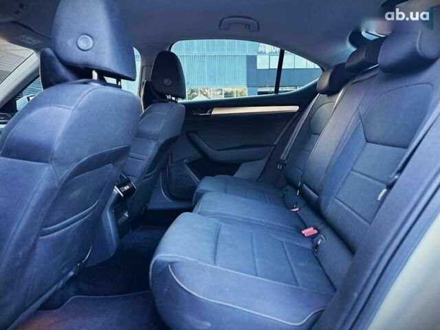 Шкода Суперб, об'ємом двигуна 2 л та пробігом 120 тис. км за 26500 $, фото 29 на Automoto.ua