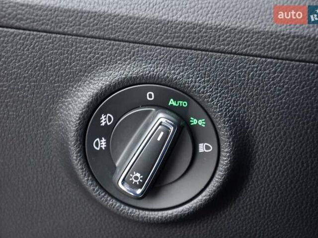 Шкода Суперб, объемом двигателя 1.6 л и пробегом 240 тыс. км за 17600 $, фото 33 на Automoto.ua