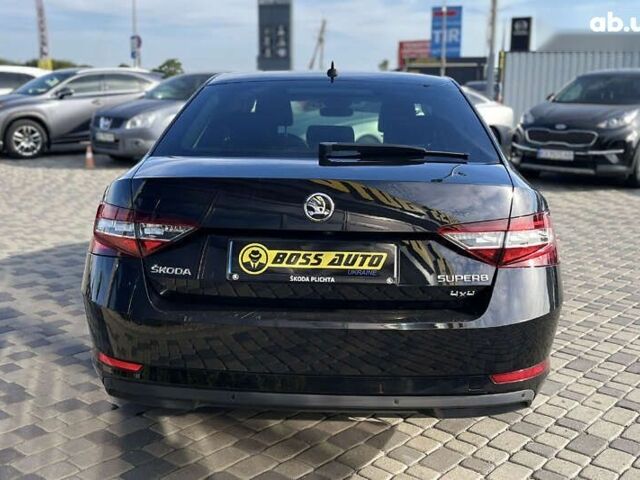 Шкода Суперб, объемом двигателя 2 л и пробегом 292 тыс. км за 22800 $, фото 5 на Automoto.ua