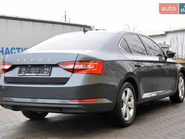 Шкода Суперб, объемом двигателя 1.6 л и пробегом 240 тыс. км за 17600 $, фото 7 на Automoto.ua