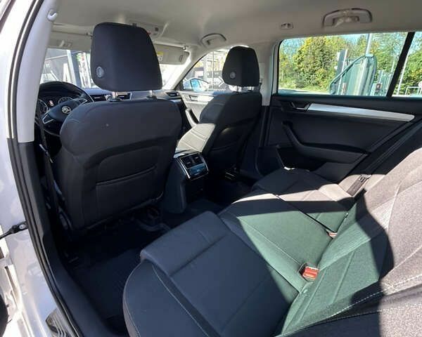 Шкода Суперб, объемом двигателя 2 л и пробегом 277 тыс. км за 17799 $, фото 13 на Automoto.ua