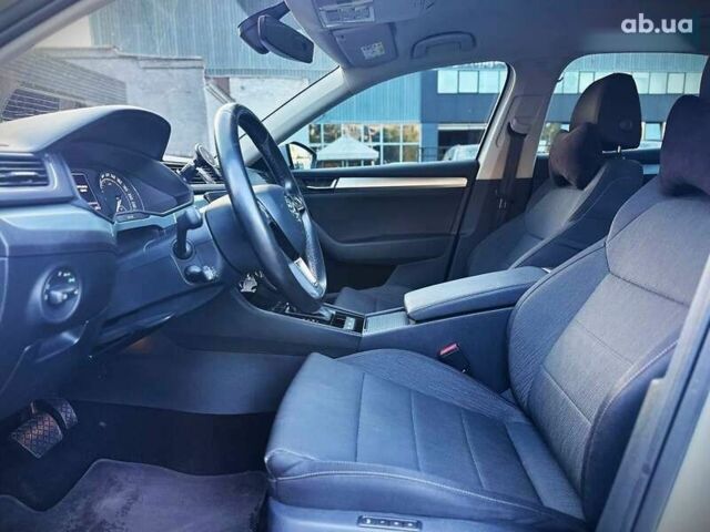 Шкода Суперб, об'ємом двигуна 2 л та пробігом 120 тис. км за 26300 $, фото 24 на Automoto.ua