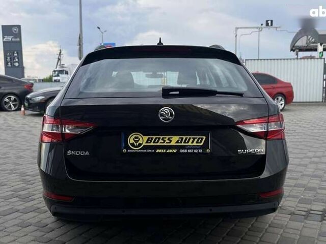 Шкода Суперб, объемом двигателя 2 л и пробегом 219 тыс. км за 16700 $, фото 5 на Automoto.ua