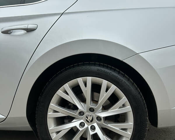 Шкода Суперб, объемом двигателя 1.97 л и пробегом 179 тыс. км за 26000 $, фото 17 на Automoto.ua