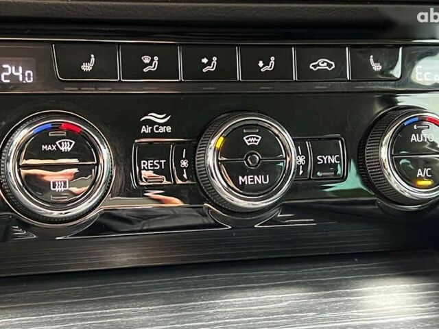 Шкода Суперб, объемом двигателя 0 л и пробегом 180 тыс. км за 25999 $, фото 15 на Automoto.ua