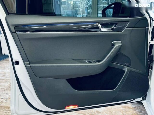 Шкода Суперб, объемом двигателя 1.4 л и пробегом 54 тыс. км за 38900 $, фото 19 на Automoto.ua