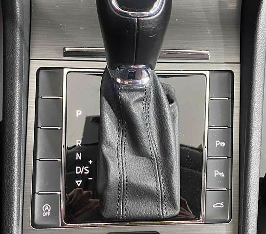 Шкода Суперб, об'ємом двигуна 2 л та пробігом 195 тис. км за 25550 $, фото 17 на Automoto.ua