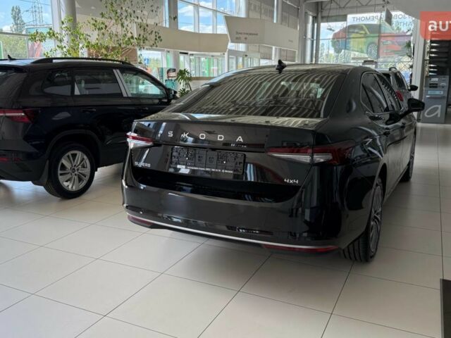 Шкода Суперб 2025 у Харкові на Automoto.ua Шкода Суперб, об'ємом двигуна 1.98 л та пробігом 0 тис. км за 50109 $, фото 9 на Automoto.ua