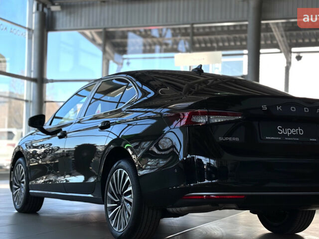 Шкода Суперб, объемом двигателя 1.98 л и пробегом 0 тыс. км за 54072 $, фото 4 на Automoto.ua