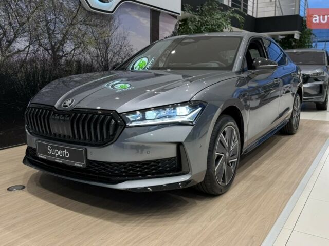Шкода Суперб 2025 року купити нове авто Шкода Суперб 2025 року від офіційного дилера Альянс-ІФ Skoda Шкода фото