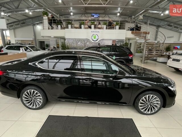 купить новое авто Шкода Суперб 2025 года от официального дилера Прага Авто на Кільцевій Шкода фото