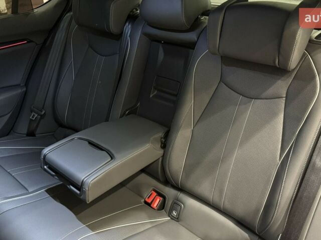 Шкода Суперб 2025 року купити нове авто Шкода Суперб 2025 року від офіційного дилера Альянс-ІФ Skoda Шкода фото