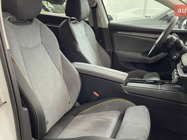 Шкода Суперб, объемом двигателя 1.98 л и пробегом 0 тыс. км за 41127 $, фото 31 на Automoto.ua