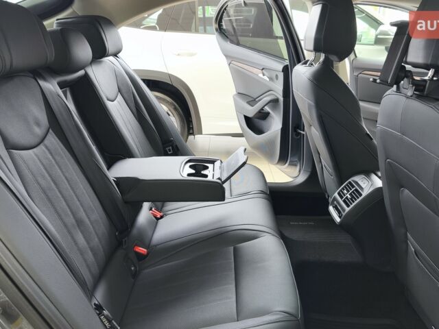 Шкода Суперб 2025 в Кропивницком (Кировограде) на Automoto.ua Шкода Суперб, объемом двигателя 1.97 л и пробегом 0 тыс. км за 49905 $, фото 38 на Automoto.ua