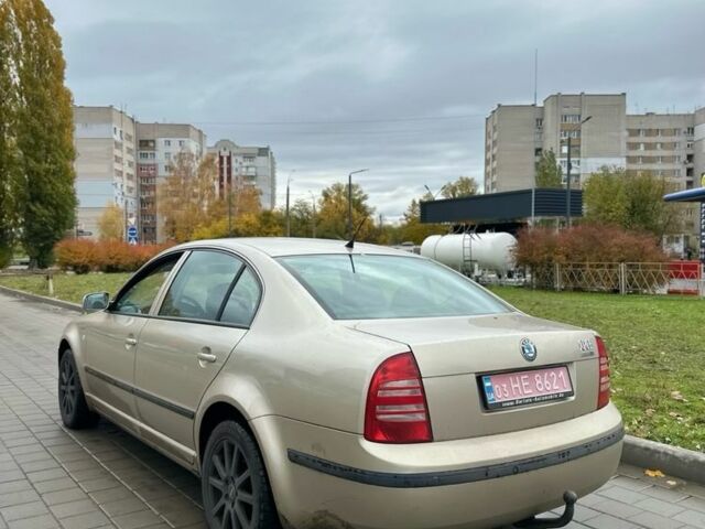 Жовтий Шкода Суперб, об'ємом двигуна 2 л та пробігом 226 тис. км за 5300 $, фото 2 на Automoto.ua